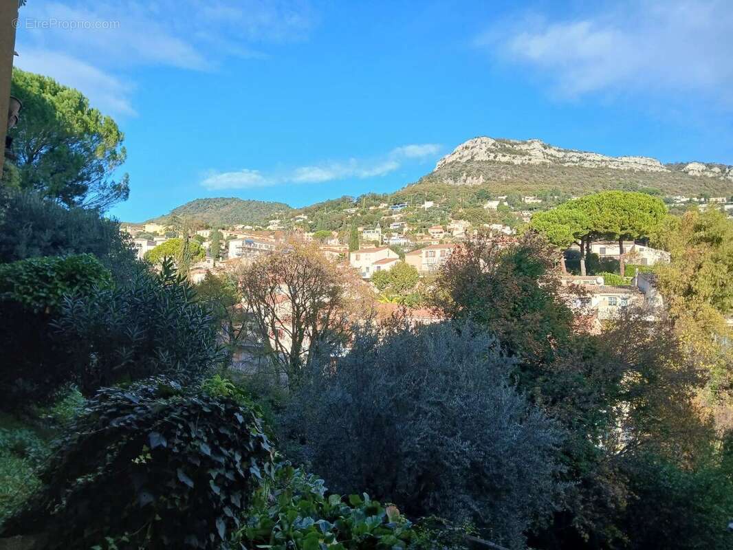 Appartement à VENCE