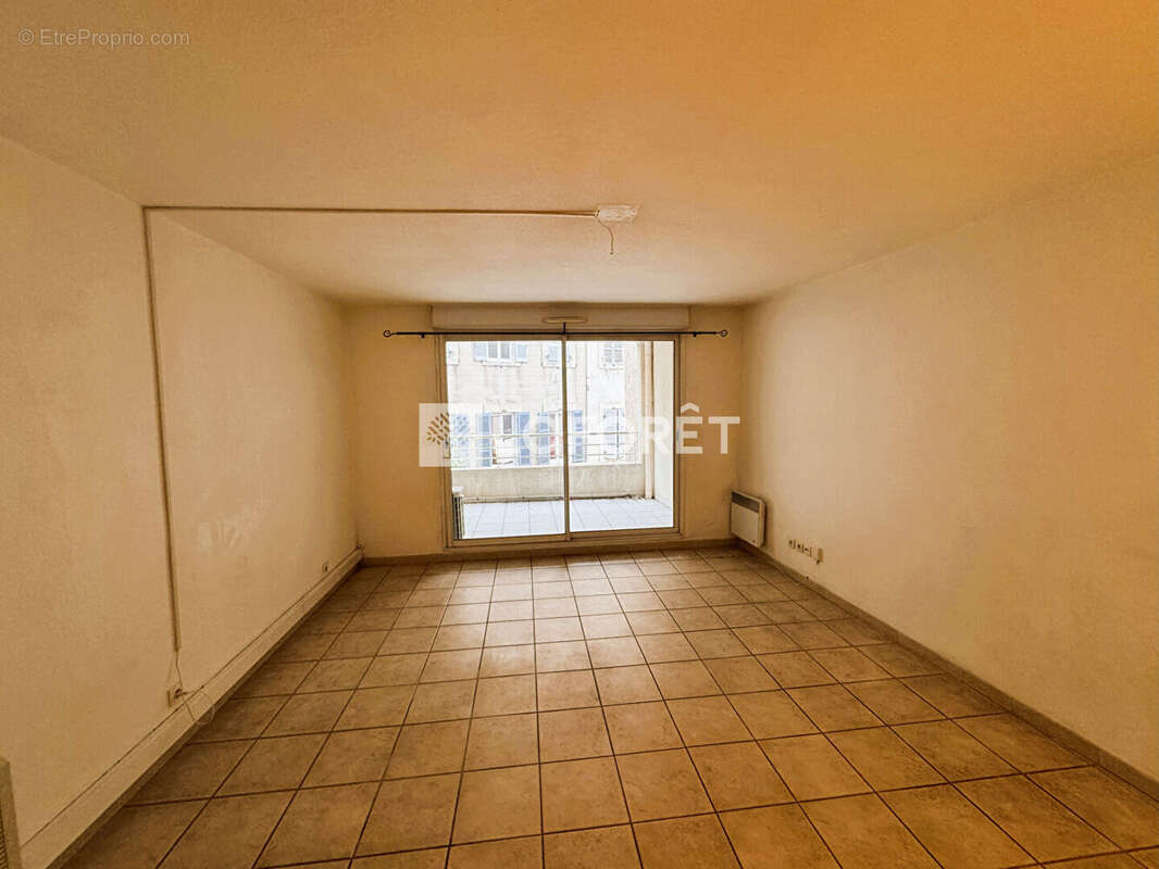 Appartement à MARSEILLE-8E