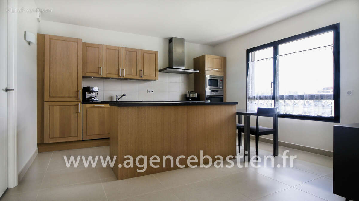 Appartement à SAINT-GENIS-POUILLY