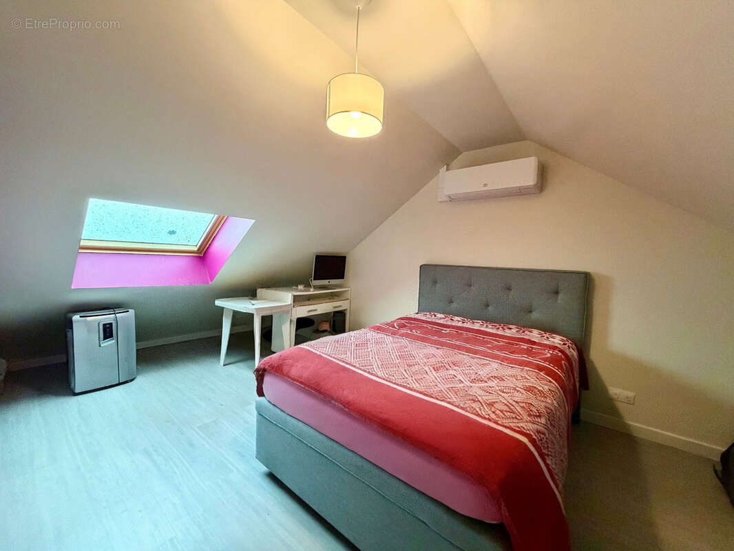 Maison à COULOMMIERS