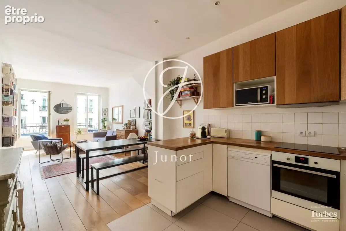 Paris 10e – FAUBOURG SAINT-MARTIN – Appartement – 3 pièces – 66,14m² Carrez - 67,41m² au sol – 2 chambres - Volumes - photo 3