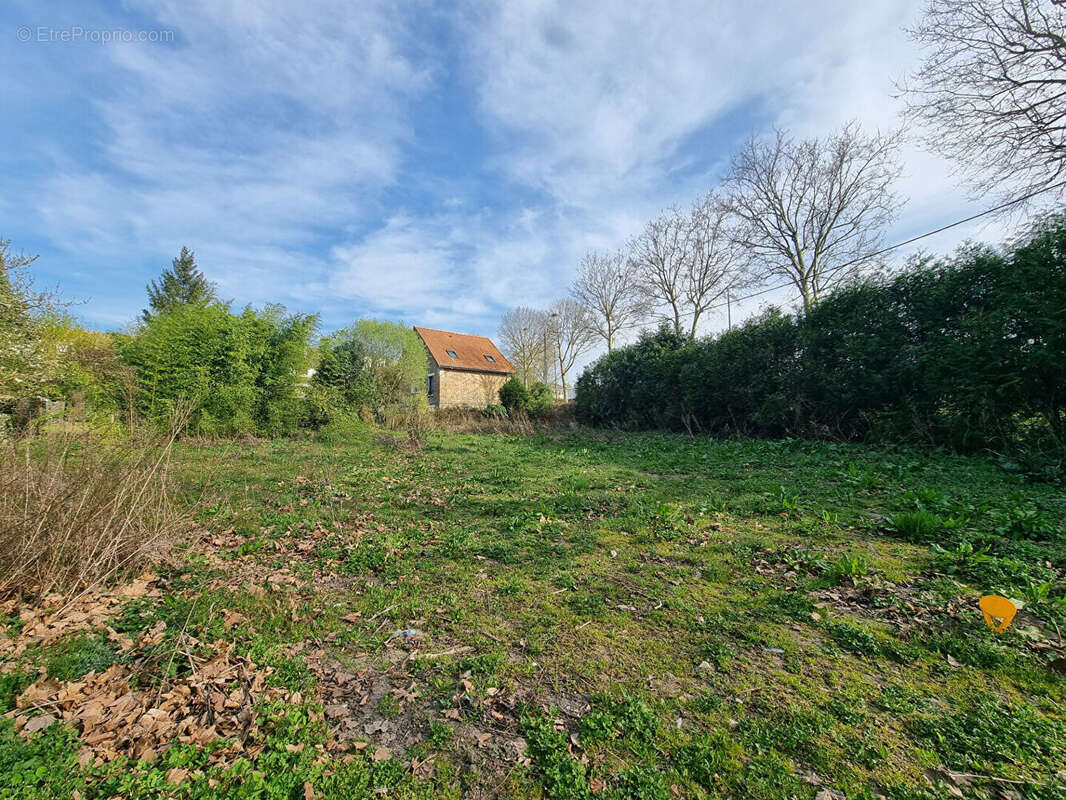 Terrain 822m² à jouars-pontchartrain - photo 2