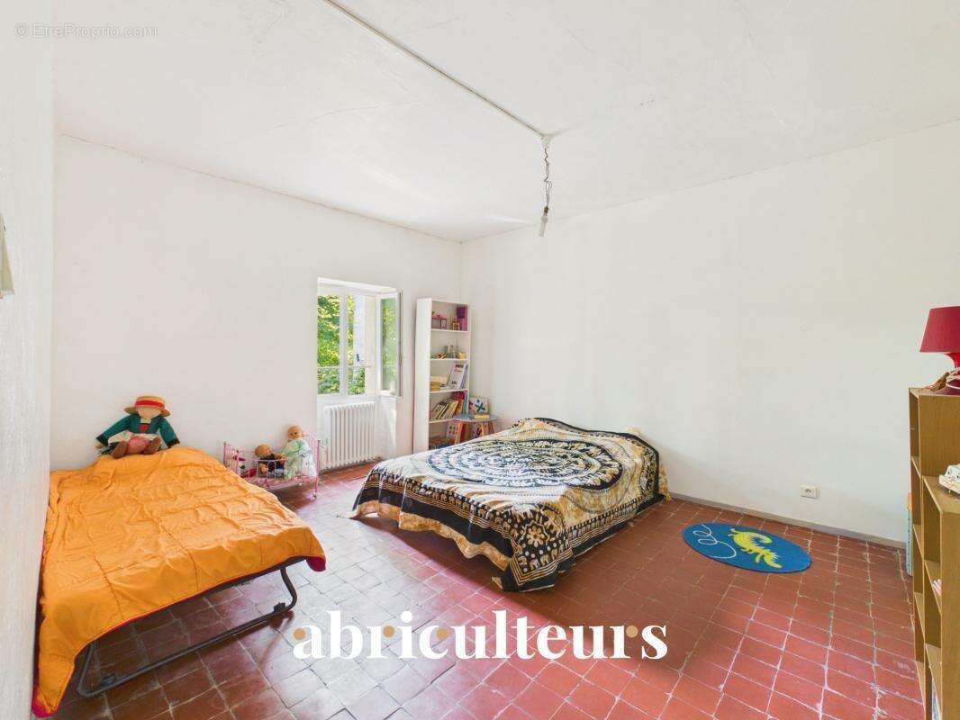 Mas provençal de 310 m² avec piscine et parc arboré de 7 880 m² — PNR des Alpilles - photo 7