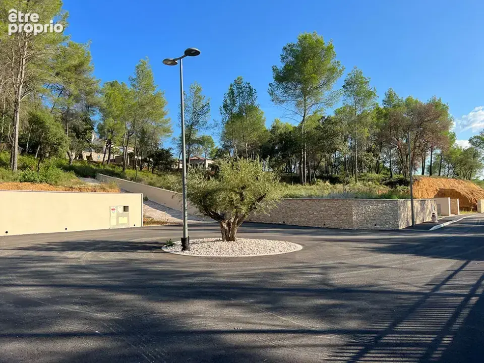 Photo Terrain à Montferrier-Sur-Lez au prix de 299 000€