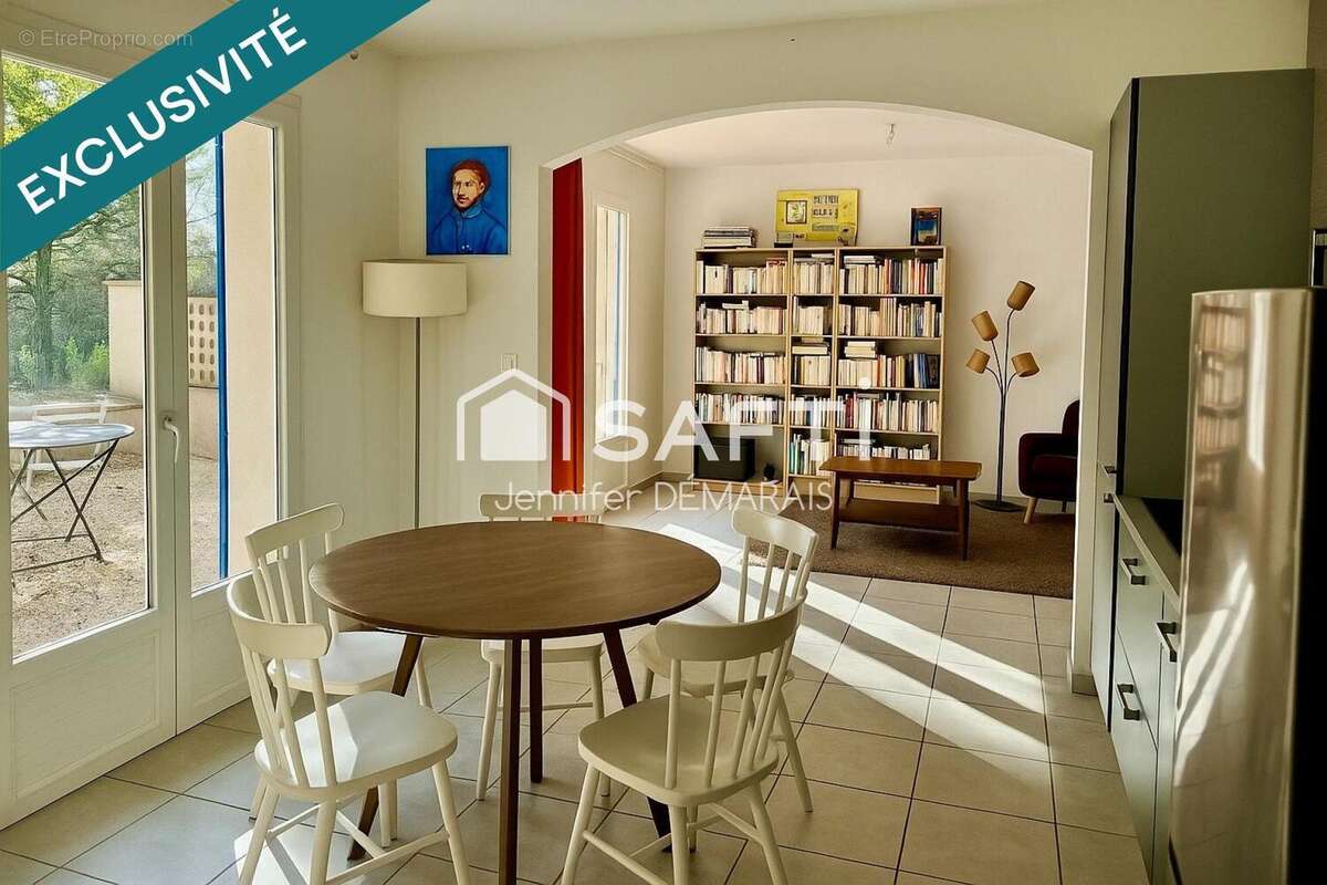 Photo 3 - Maison à ROGNES