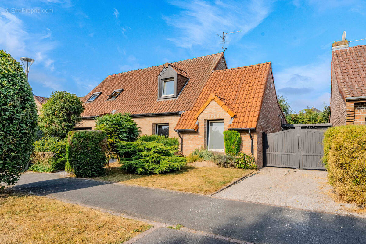 Maison semi plain-pied offrant de beaux volumes ! - photo 1