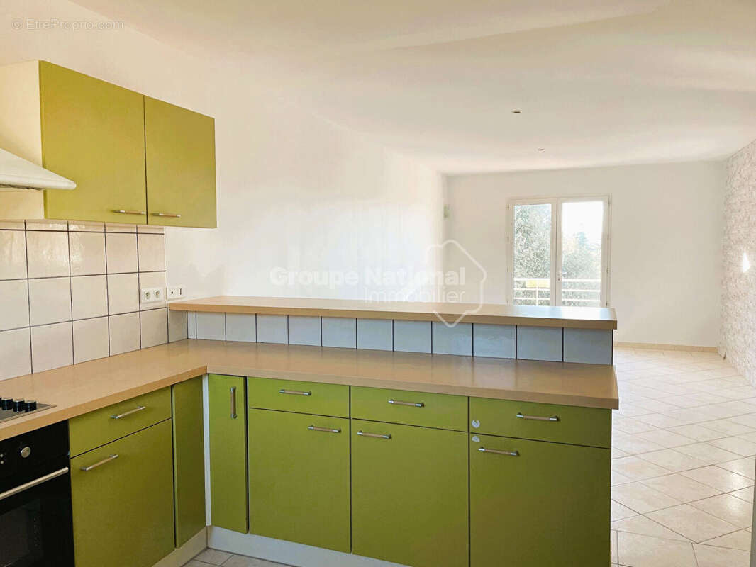 Maison à VINON-SUR-VERDON