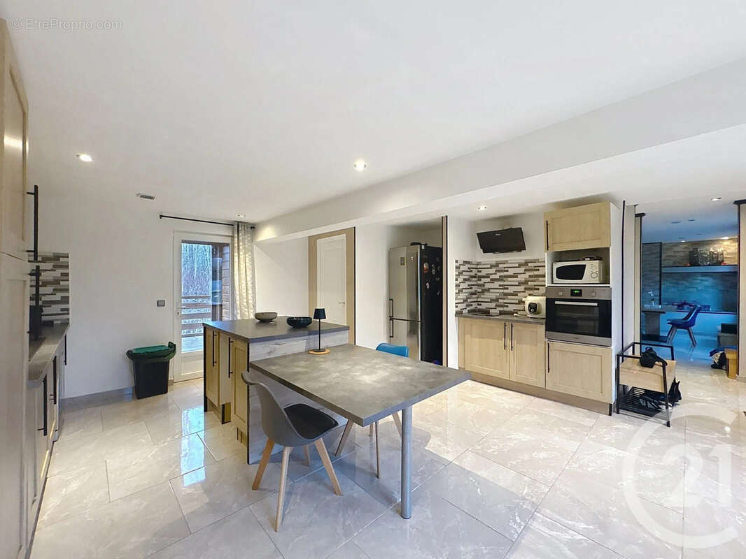 Maison 141 m² à Villacerf  - photo 3