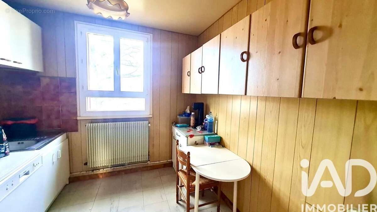 Photo 5 - Appartement à SAINTE-GENEVIEVE-DES-BOIS