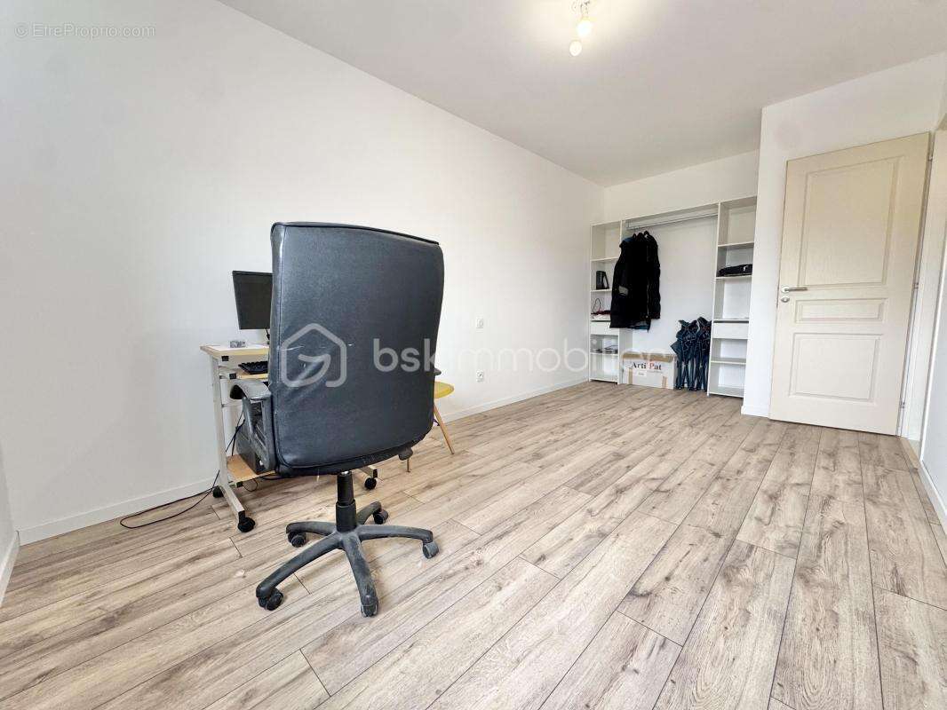 Nissan-lez-enserune – maison contemporaine 129 m² – 5 chambres – piscine – garage – terrain 300 m² - photo 15