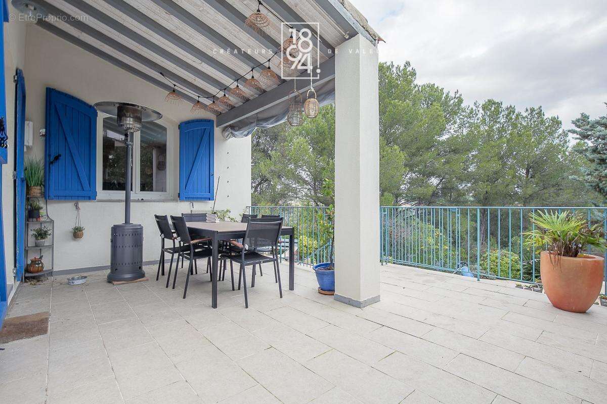 Appartement à LES PENNES-MIRABEAU