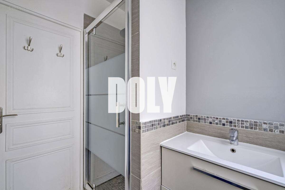 Appartement à PARIS-2E