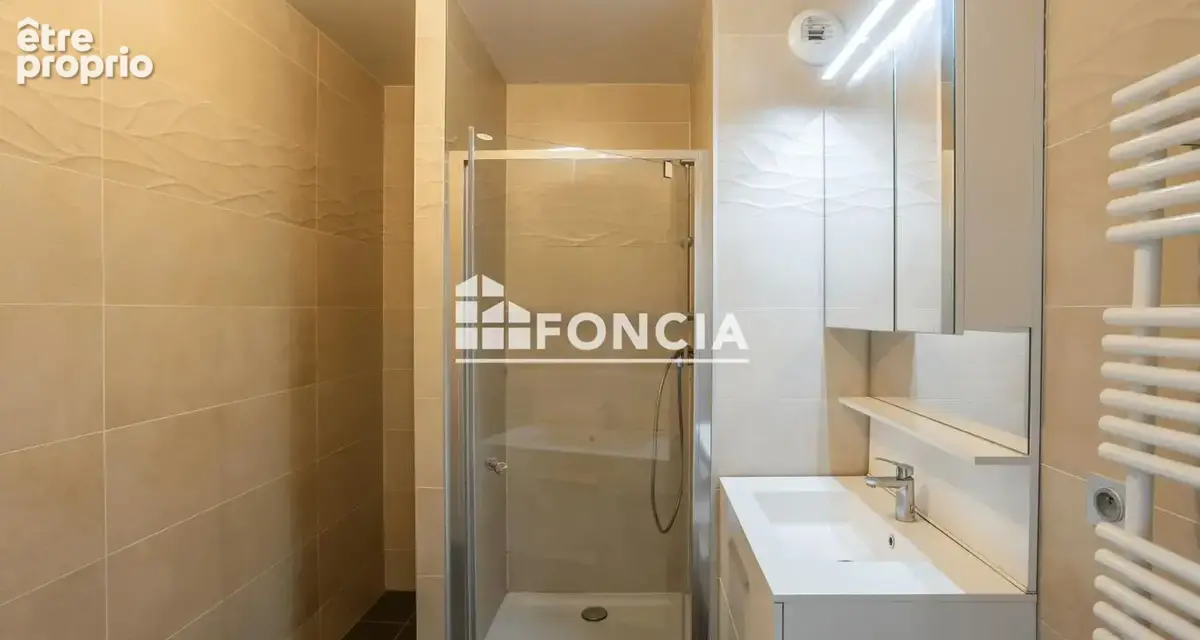 Enghien centre à 2 pas de la gare dans immeuble 2016 Confortable F2 offrant séjour avec cuisine ouverte équipée, balcon chambre  - photo 6