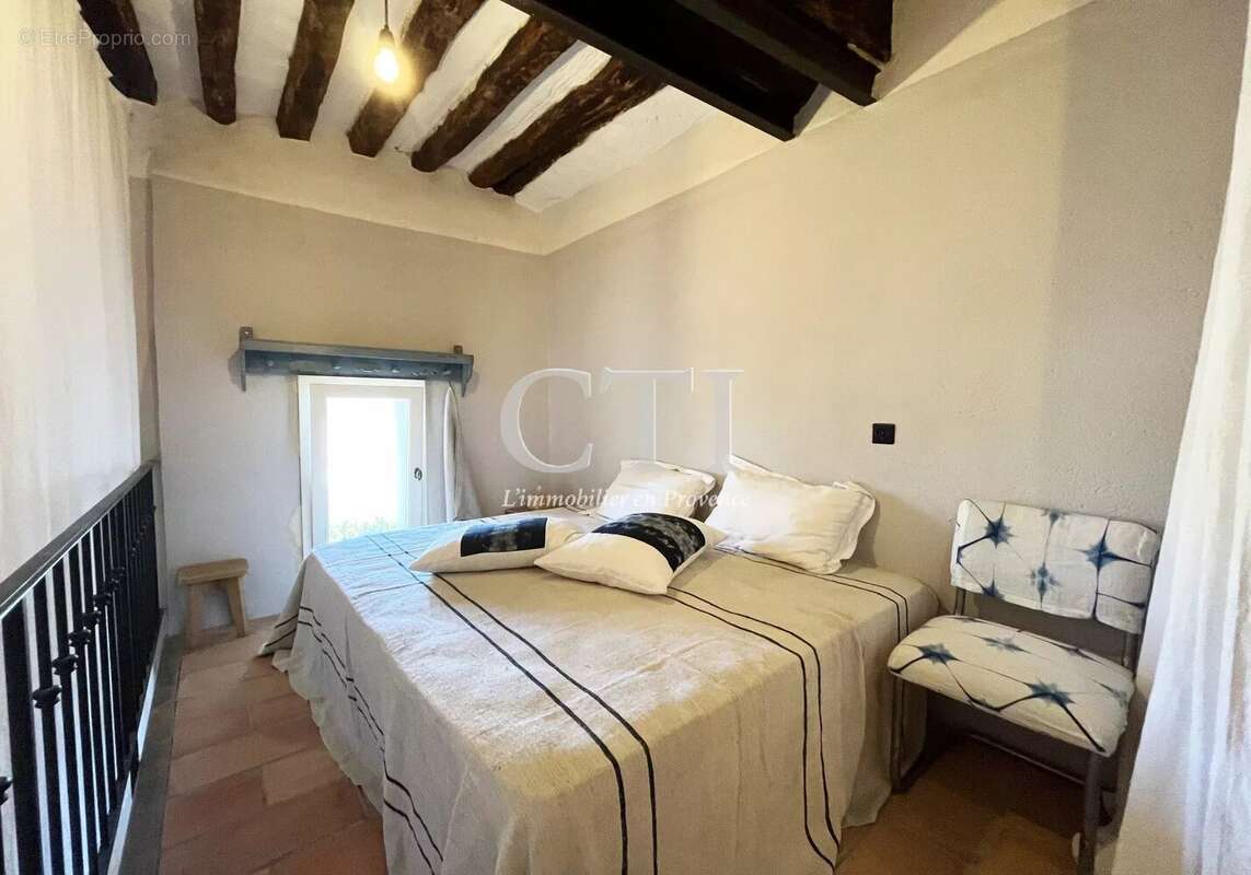 Maison à VAISON-LA-ROMAINE