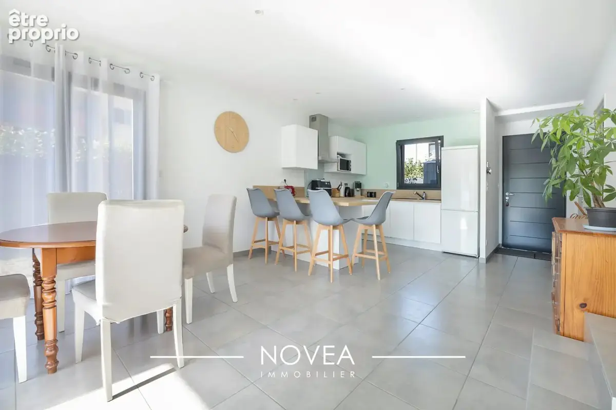 Maison 4 pièces 96 m² à vendre à Reyrieux (01600) - photo 6
