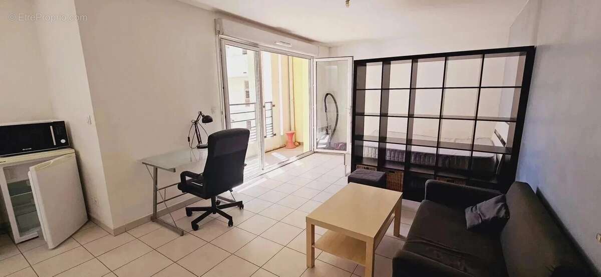Appartement à MARSEILLE-1E