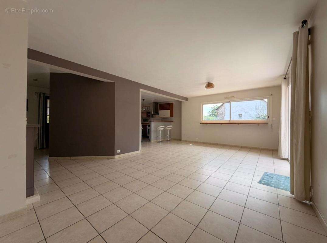 Maison 133 m² - 6 pièces - photo 4