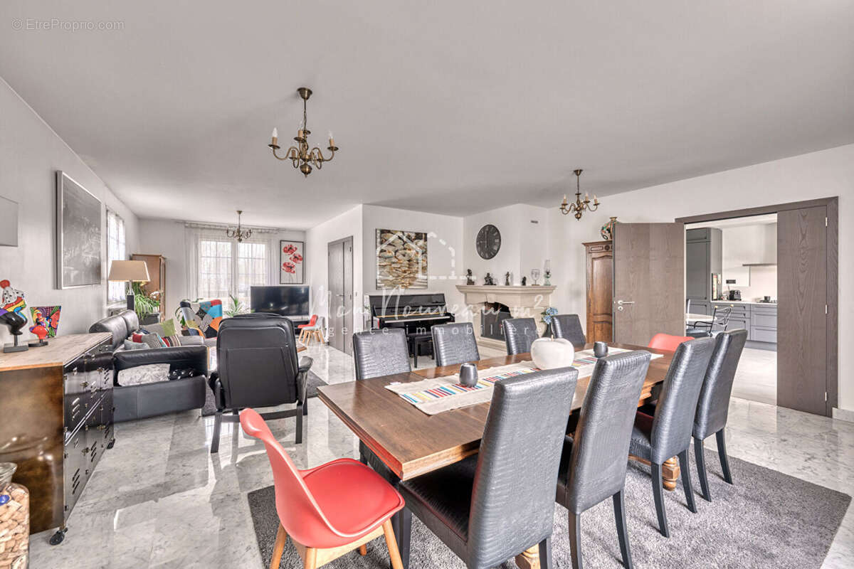 Maison à NOISY-LE-GRAND