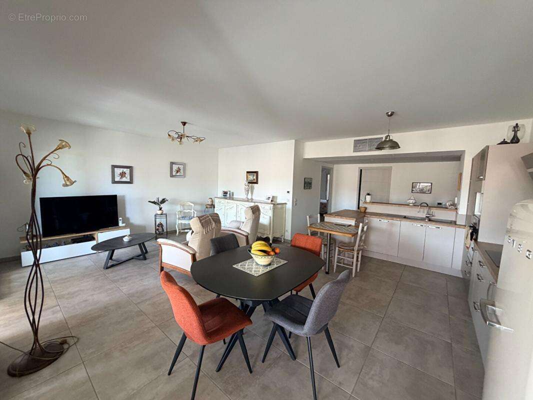 Appartement  5 pièce(s) 98.71 m2       DEUX  GRANDE TERRASSE  + GARAGE - photo 8