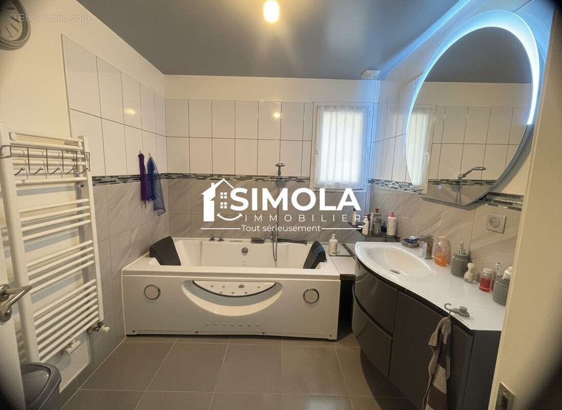 Maison à NANTEUIL-LE-HAUDOUIN