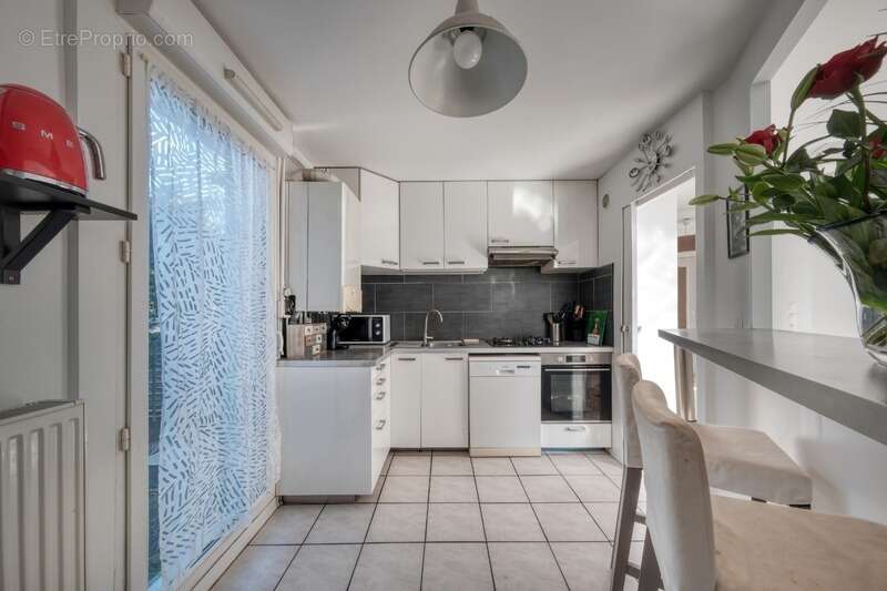 Appartement à LES CLAYES-SOUS-BOIS