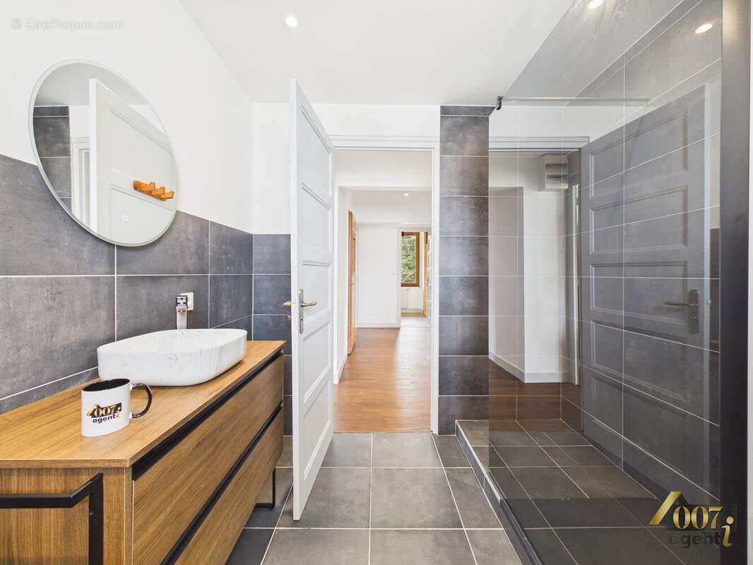 Appartement à NOTRE-DAME-DES-MILLIERES