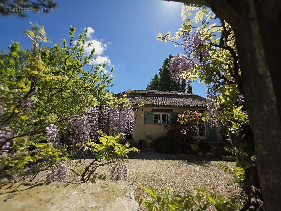 Maison à LAUZUN