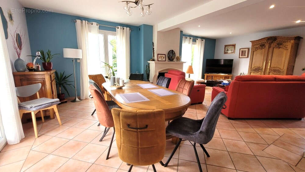 Maison à CREULLY