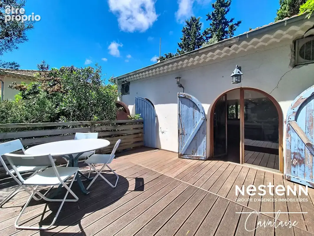 Maison individuelle d'environ 94 m² sur un terrain de 242 m², 4 pièces, au calme, accès à pied aux plages, port et commerces - photo 9