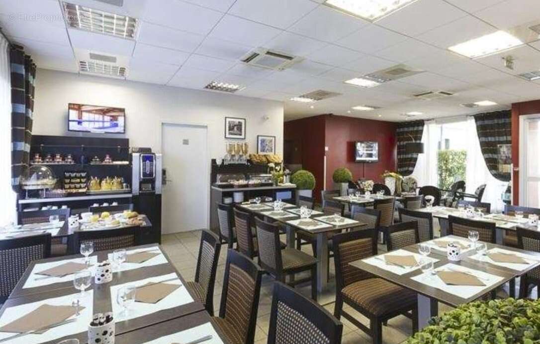 INVESTISSEMENT LOCATIF  Toulouse  Résidence d'Affaires Nemea Toulouse Aéroport - 7,37 % de rentabilité - photo 5