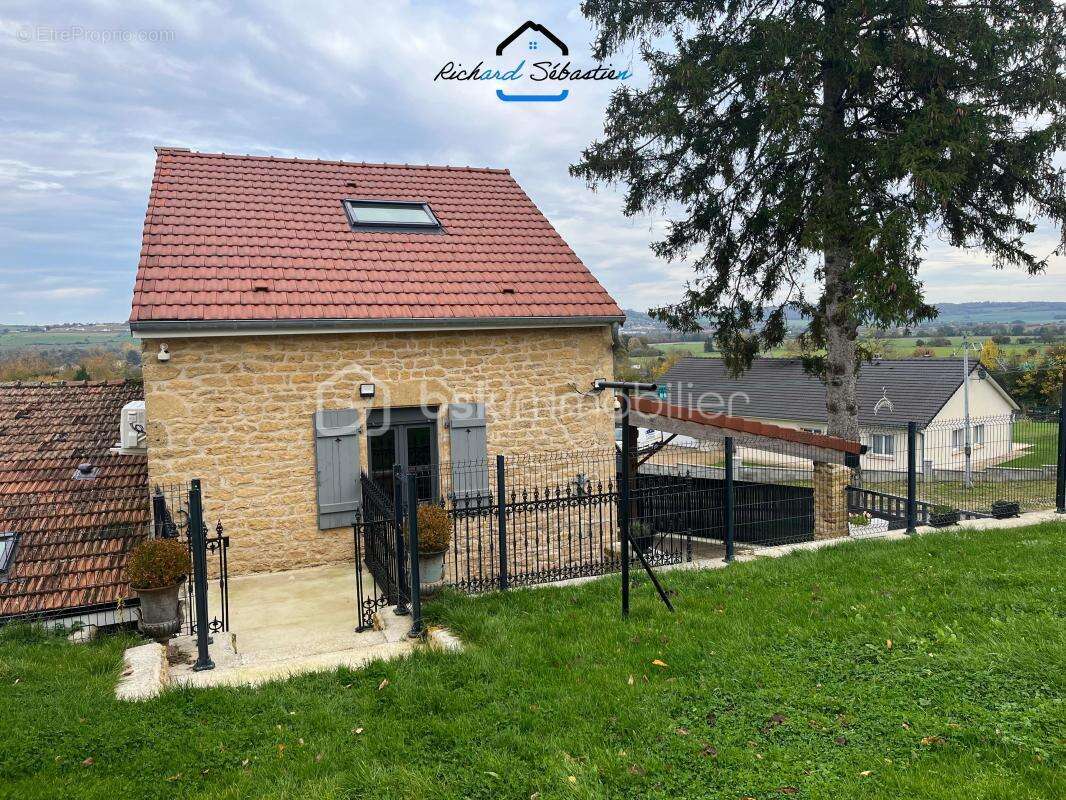 Maison à AUTRECOURT-ET-POURRON