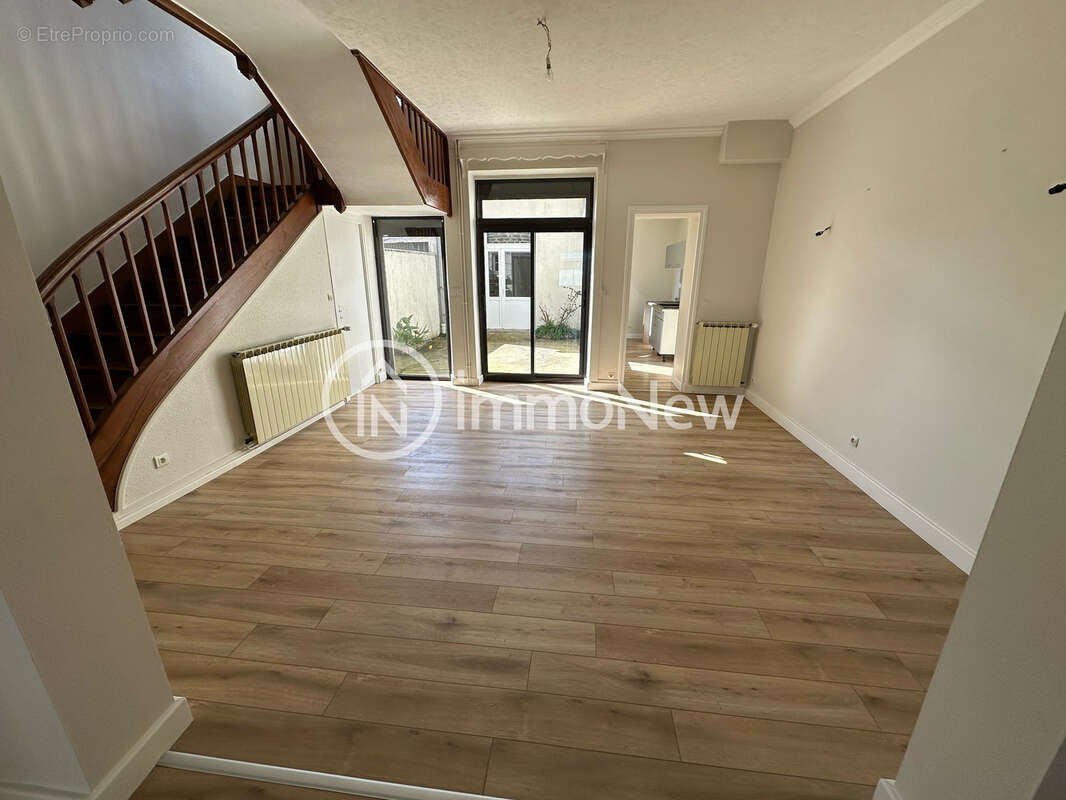 Maison de bourg de 137,55m2 - photo 3