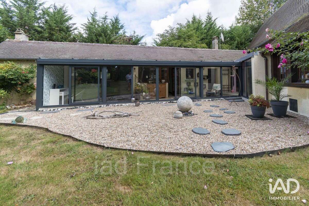 Photo 3 - Maison à LA VILLENEUVE-EN-CHEVRIE