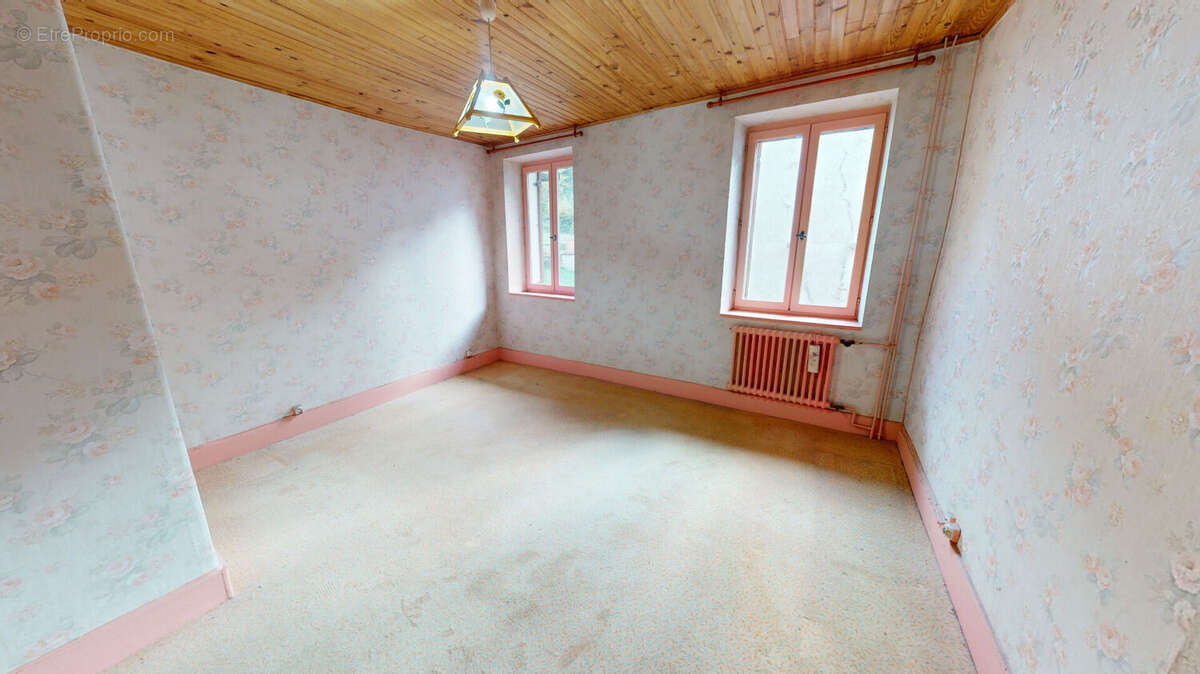 Maison à BOYEUX-SAINT-JEROME