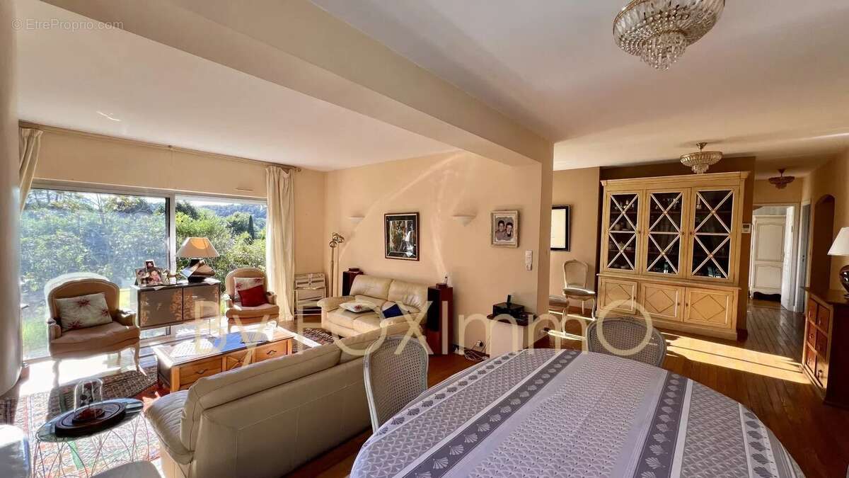 Maison à LA COLLE-SUR-LOUP