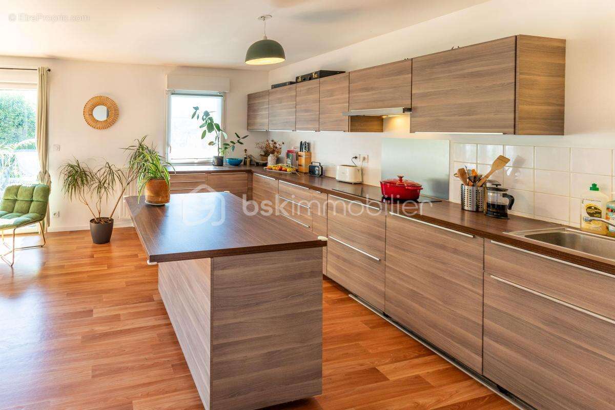 Appartement à VEZIN-LE-COQUET