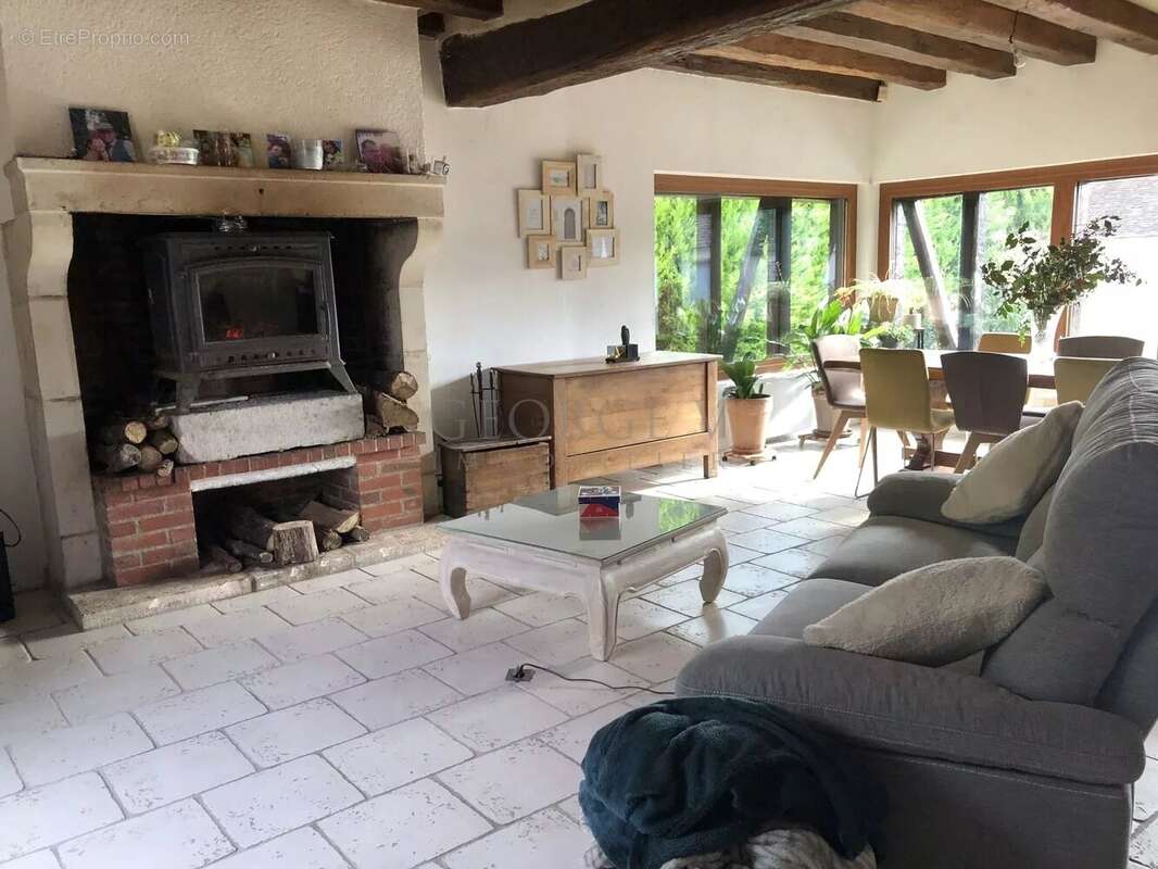 Maison à CELLETTES