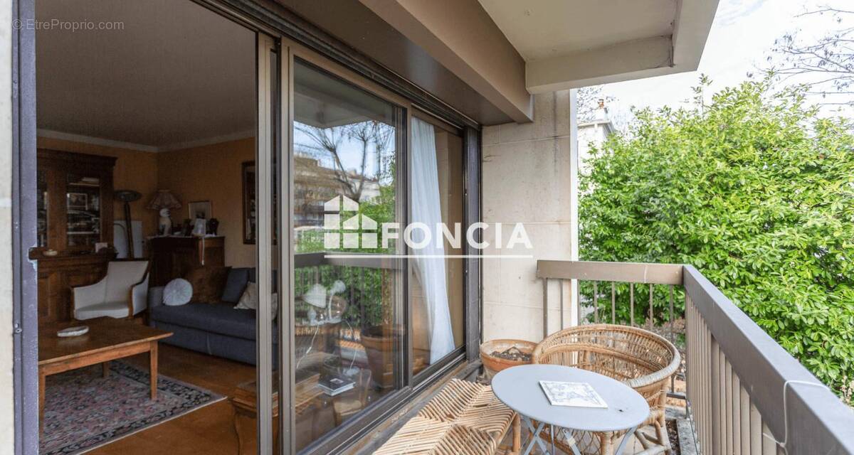 Appartement à BOURG-LA-REINE