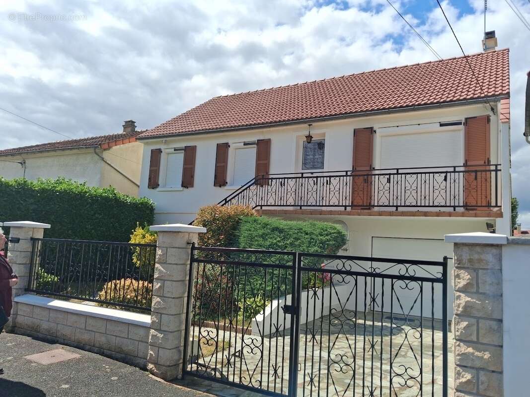 Maison à YERRES
