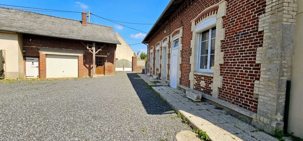 Maison 160 m² à Margny-Aux-Cerises  - photo 2