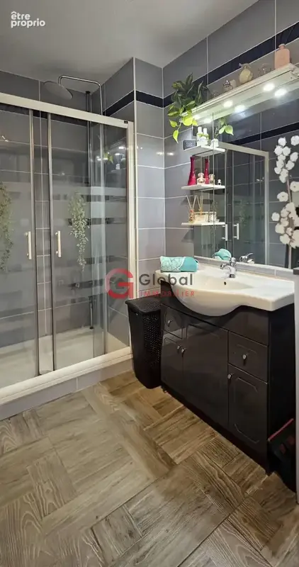 Appartement type 4 de 83 m2 avec double garage ! - photo 5