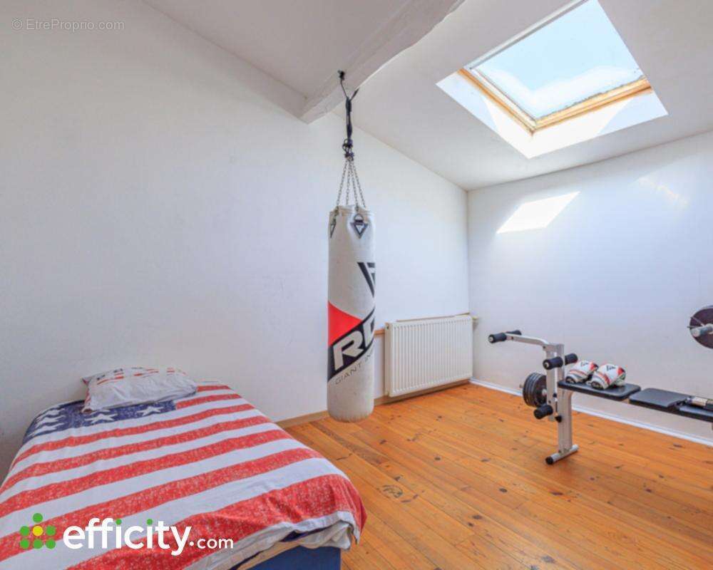 Maison 190 m² à Camps-Sur-L'isle  - photo 12