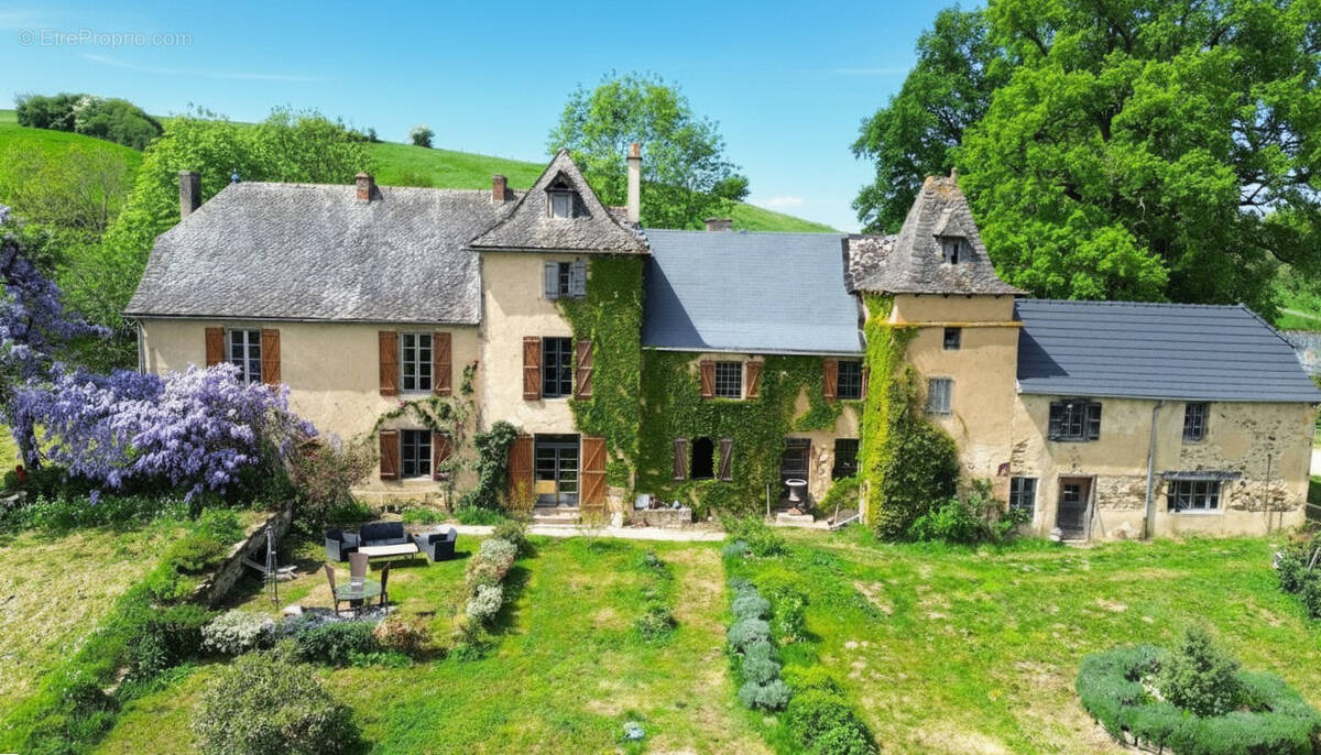Maison à AUZITS