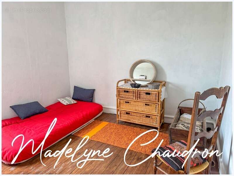 Maison à JANVILLE-SUR-JUINE