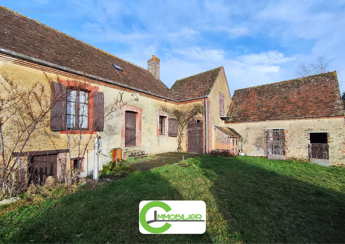 Maison à VIBRAYE