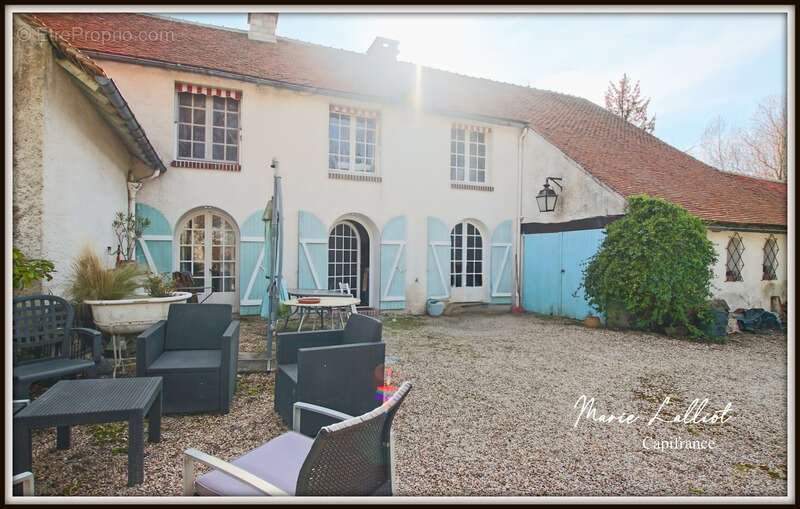 Maison à vendre 6 pièces 137m², LA NEUVILLE SUR ESSONNE (45), Vallée de l'Essonne, 4 chambres, Garage, Terrain de 6700m², Piscin - photo 3