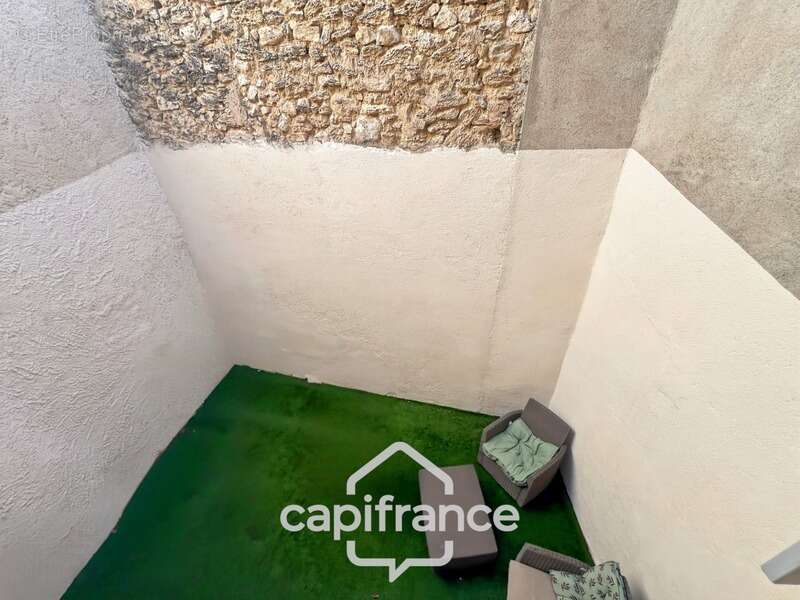 Maison à SAINT-CANNAT