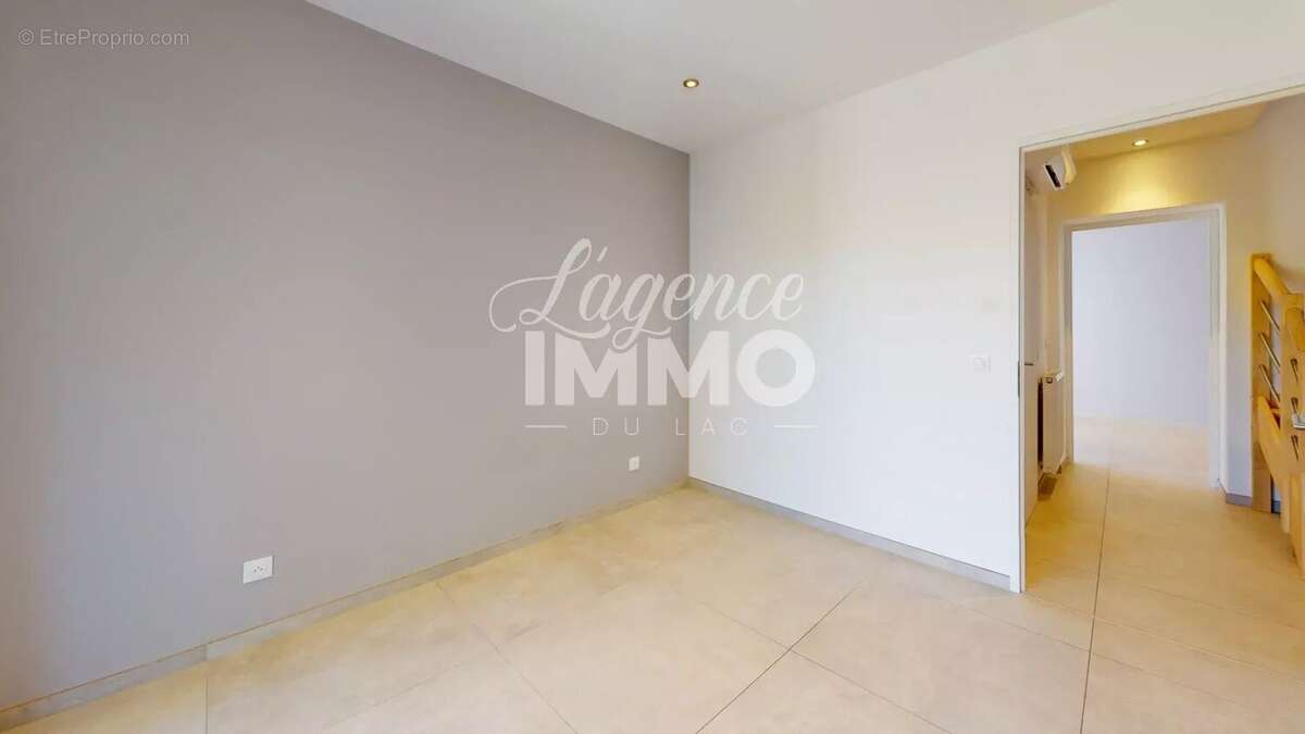 Maison à SAINT-JORIOZ