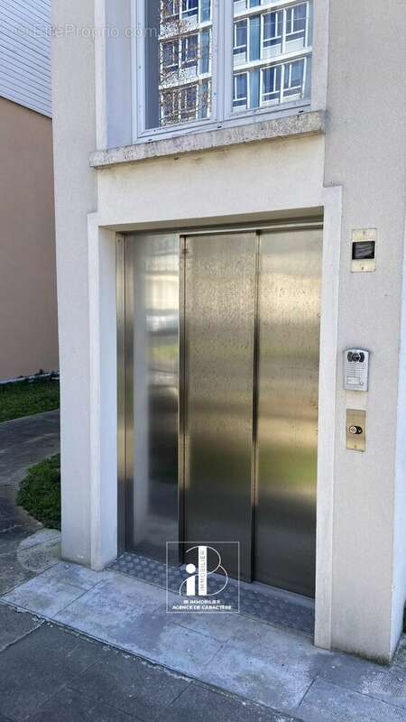 Appartement à MELUN