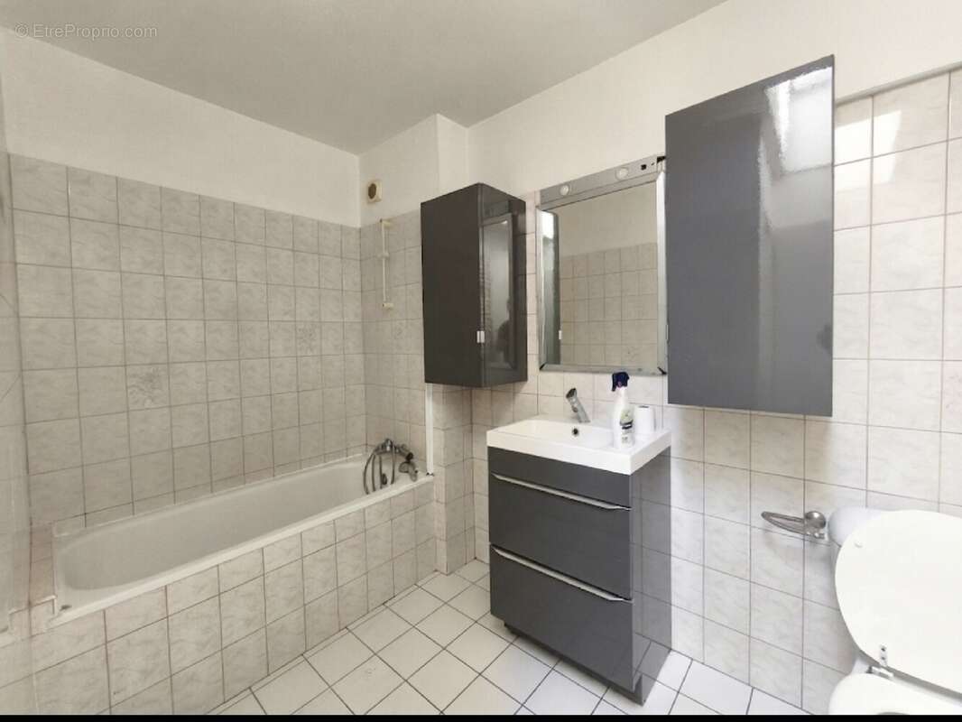 Maison 105 m² à Vic-Sur-Seille  - photo 4